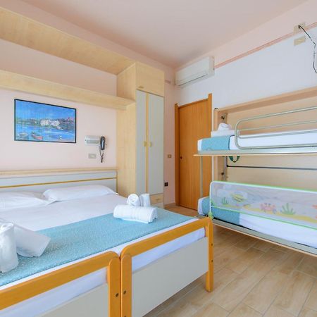 Hotel Colorado 리미니 외부 사진
